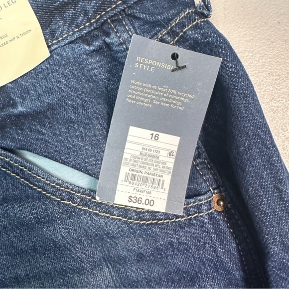 Universal Thread Relaxed Fit Dark Blue Jeans - Picture 6 of 8